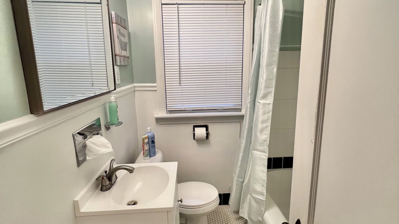 Photo of Bathroom in Harper Woods