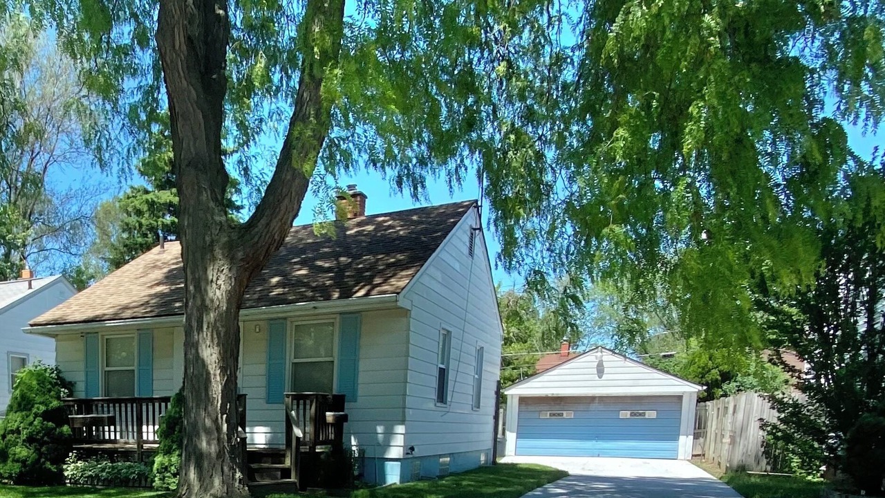 Photo of Outdoor in Harper Woods