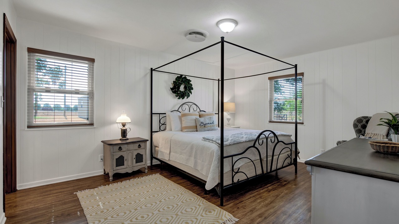 Photo of Bedroom in Stonewall