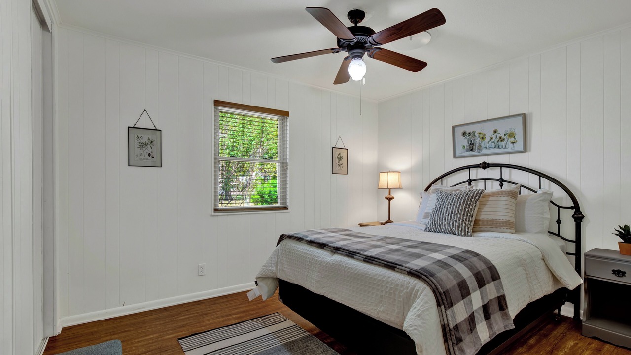 Photo of Bedroom in Stonewall