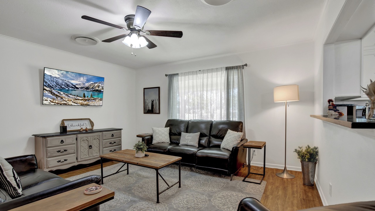 Photo of Livingroom in Stonewall
