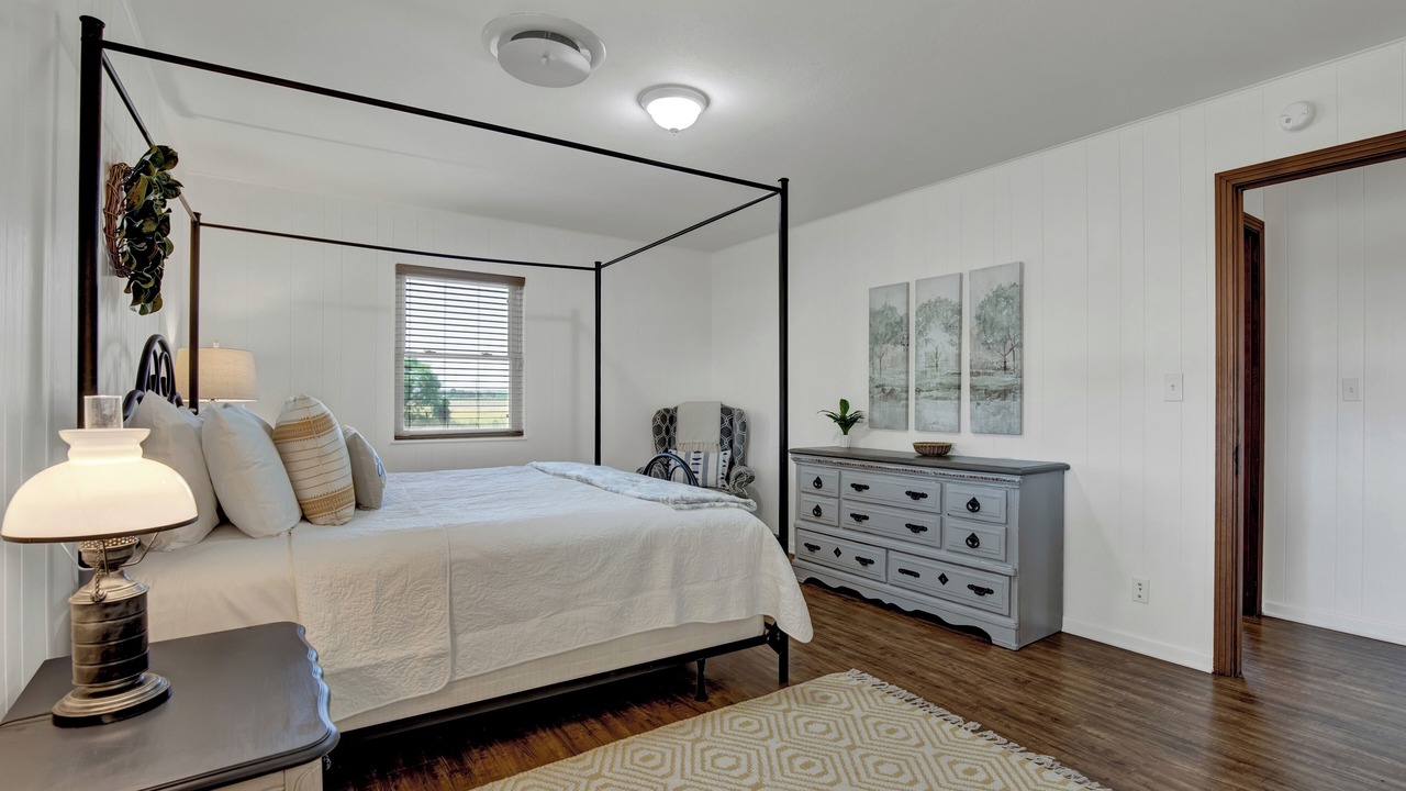 Photo of Bedroom in Stonewall