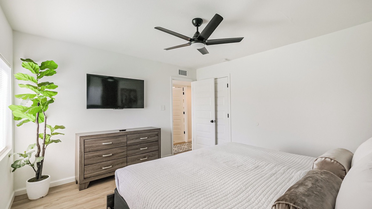 Photo of Bedroom in Garden Oaks