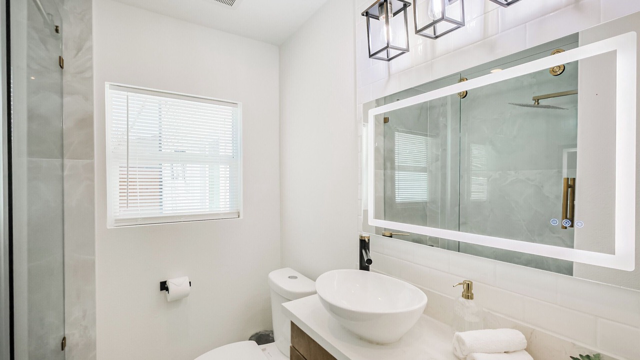 Photo of Bathroom in Garden Oaks