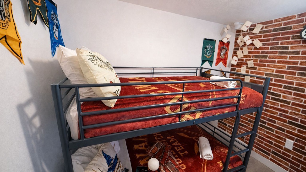 Photo of Bedroom in Oak Ridge