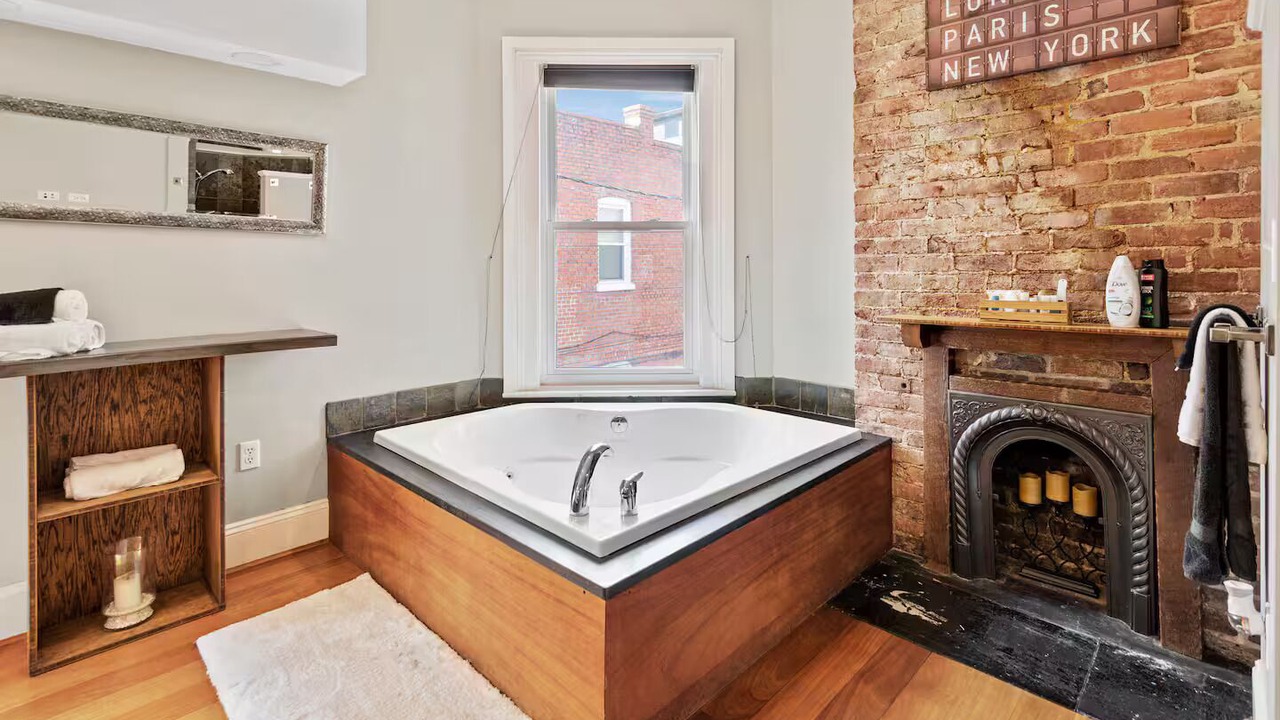 Photo of Bathroom in Jackson Ward