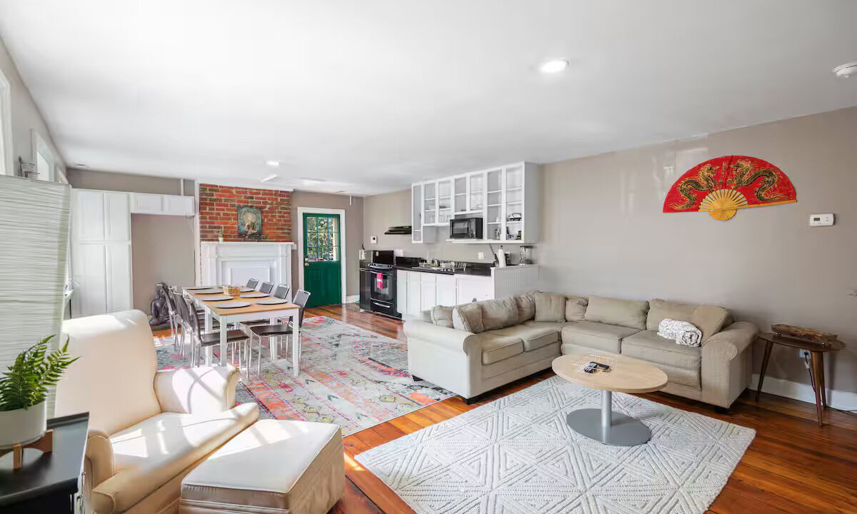 Photo of Livingroom in Jackson Ward