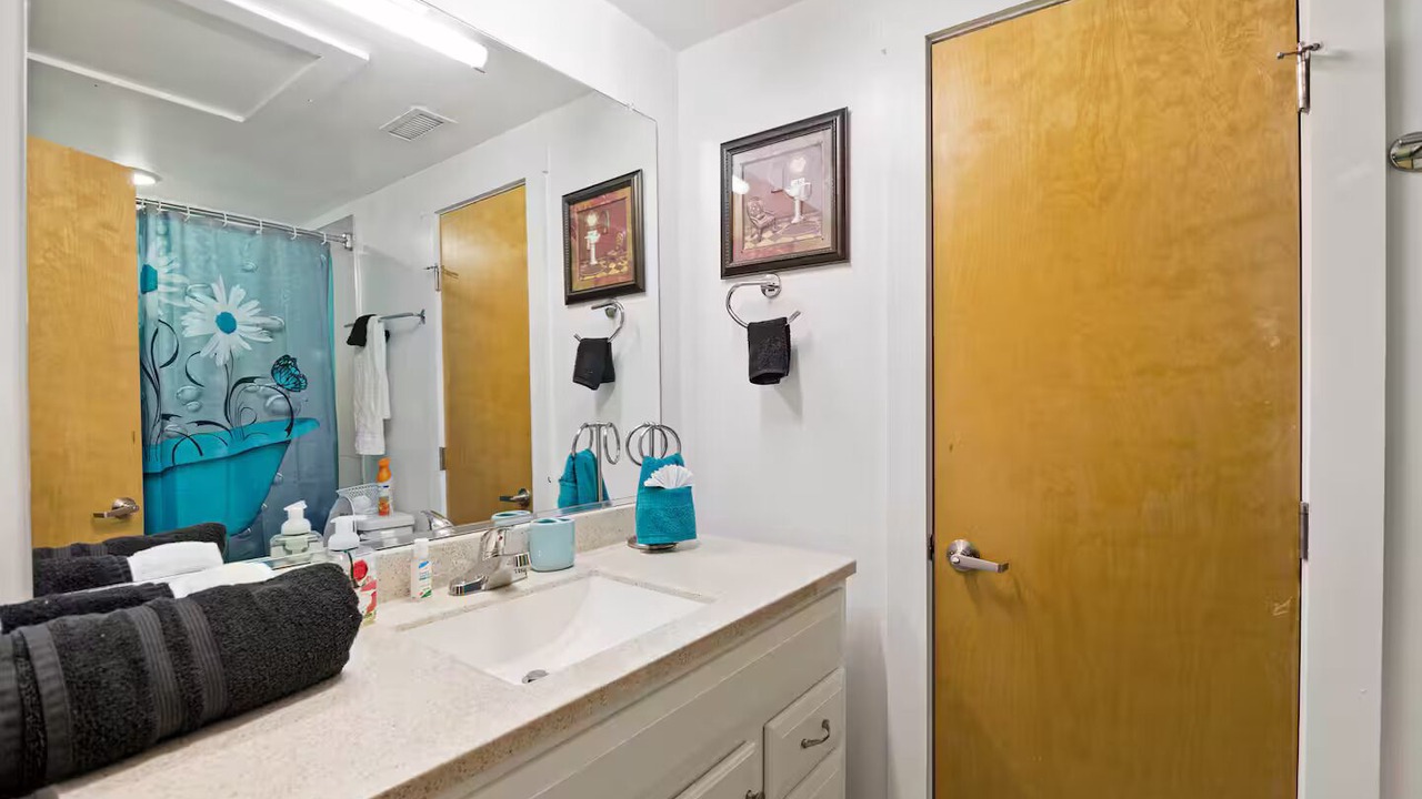 Photo of Bathroom in City Center