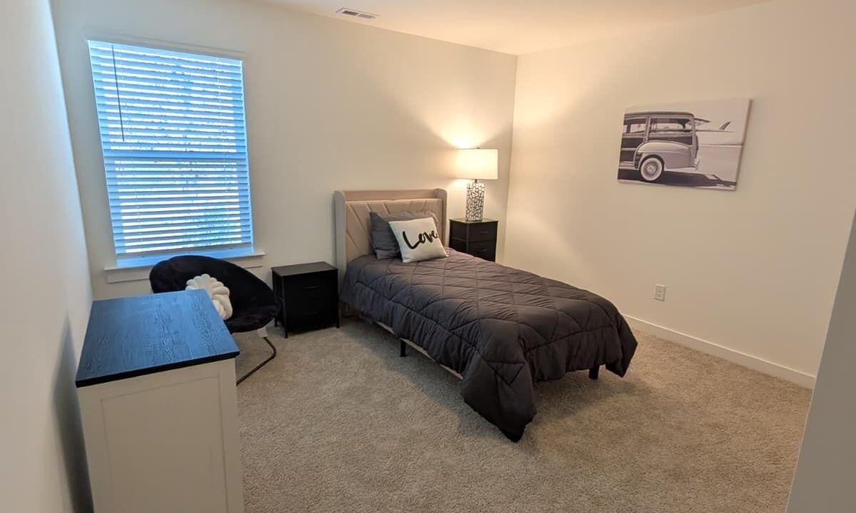 Photo of Bedroom in Supply