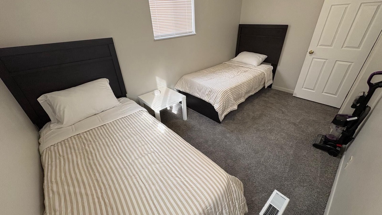 Photo of Bedroom in Dearborn Heights