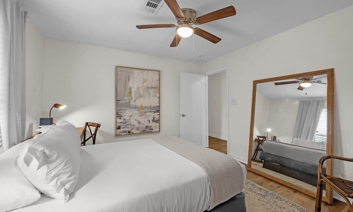 Photo of Bedroom in Foster Place