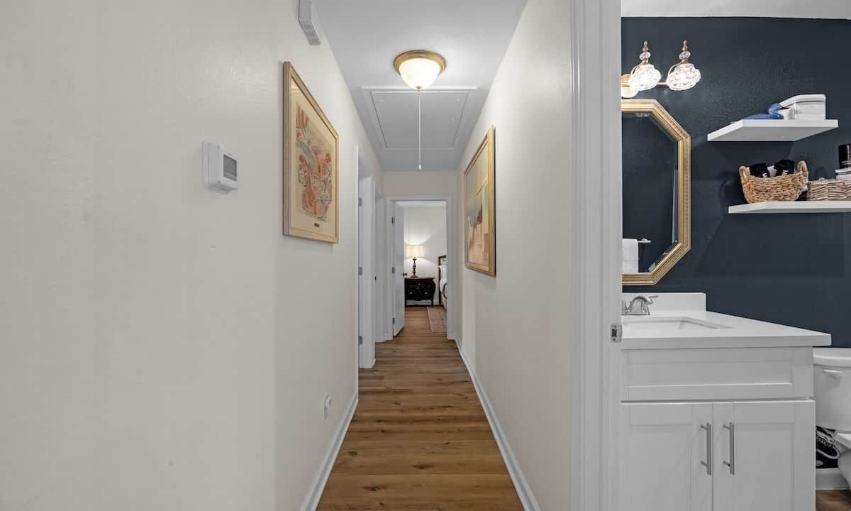 Photo of Bathroom in Foster Place