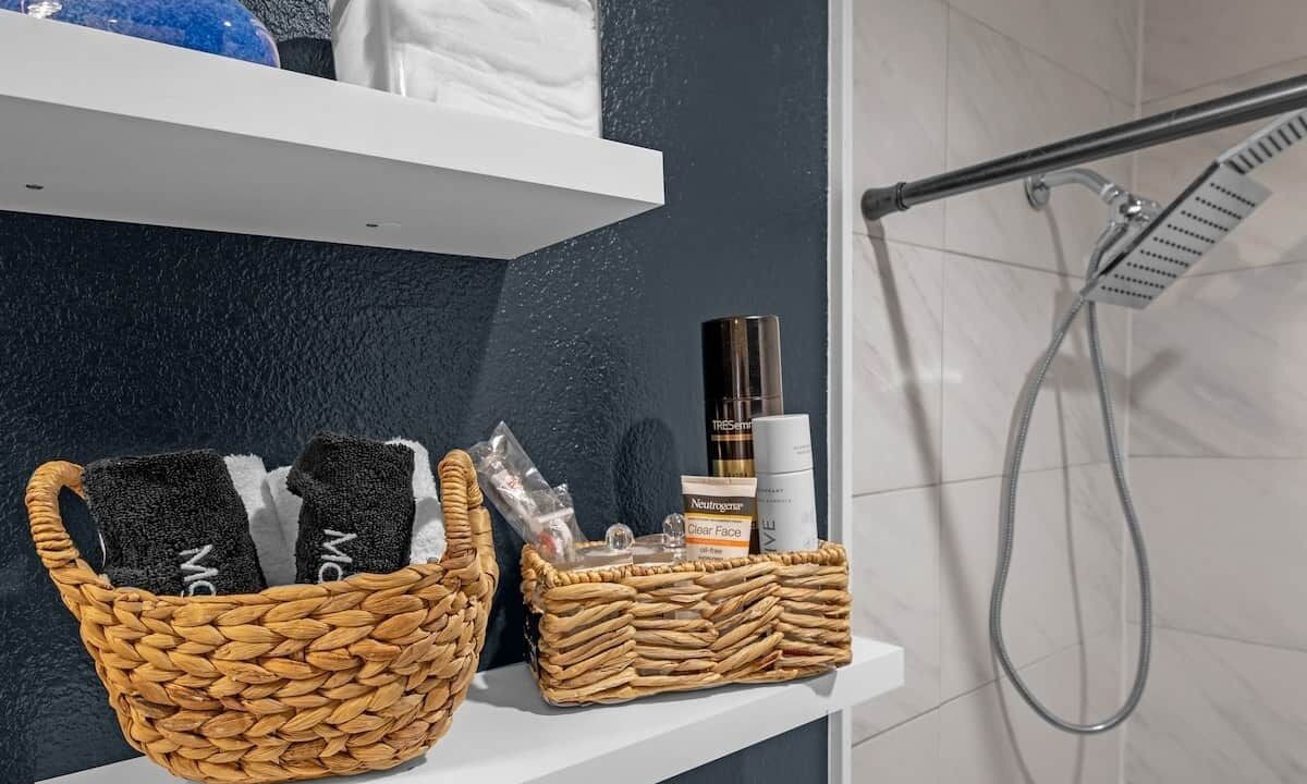 Photo of Bathroom in Foster Place