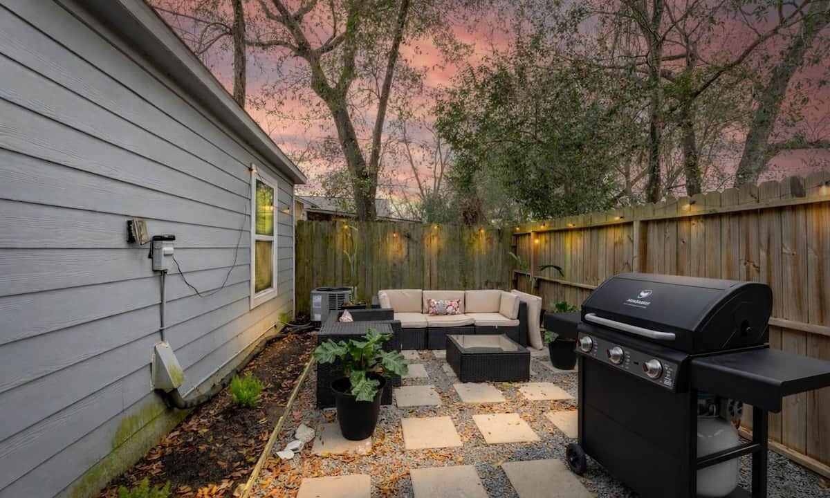Photo of Outdoor in Foster Place