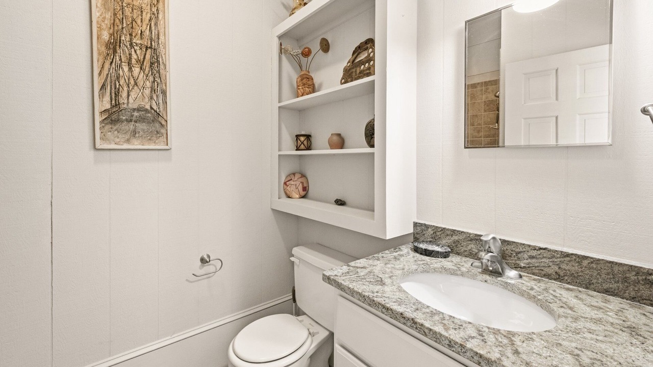 Photo of Bathroom in Debordieu Colony