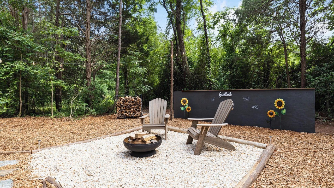 Photo of Outdoor in Huntersville