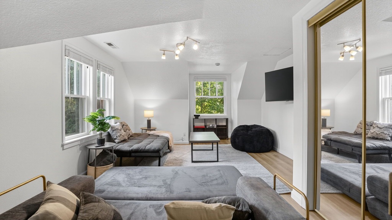 Photo of Livingroom in Garden Home-Whitford
