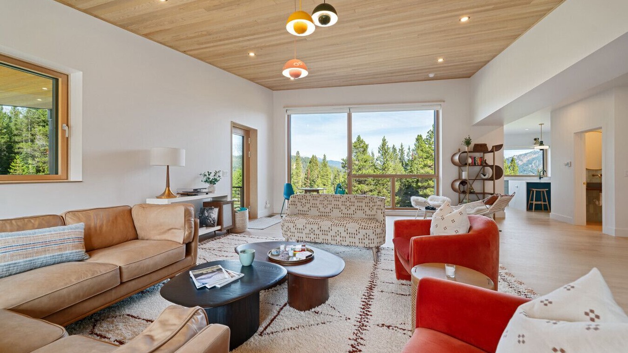 Photo of Livingroom in Bozeman