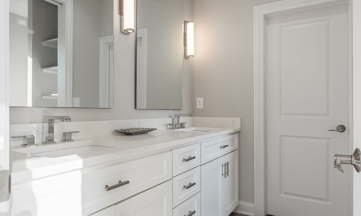 Photo of Bathroom in Downtown Columbus