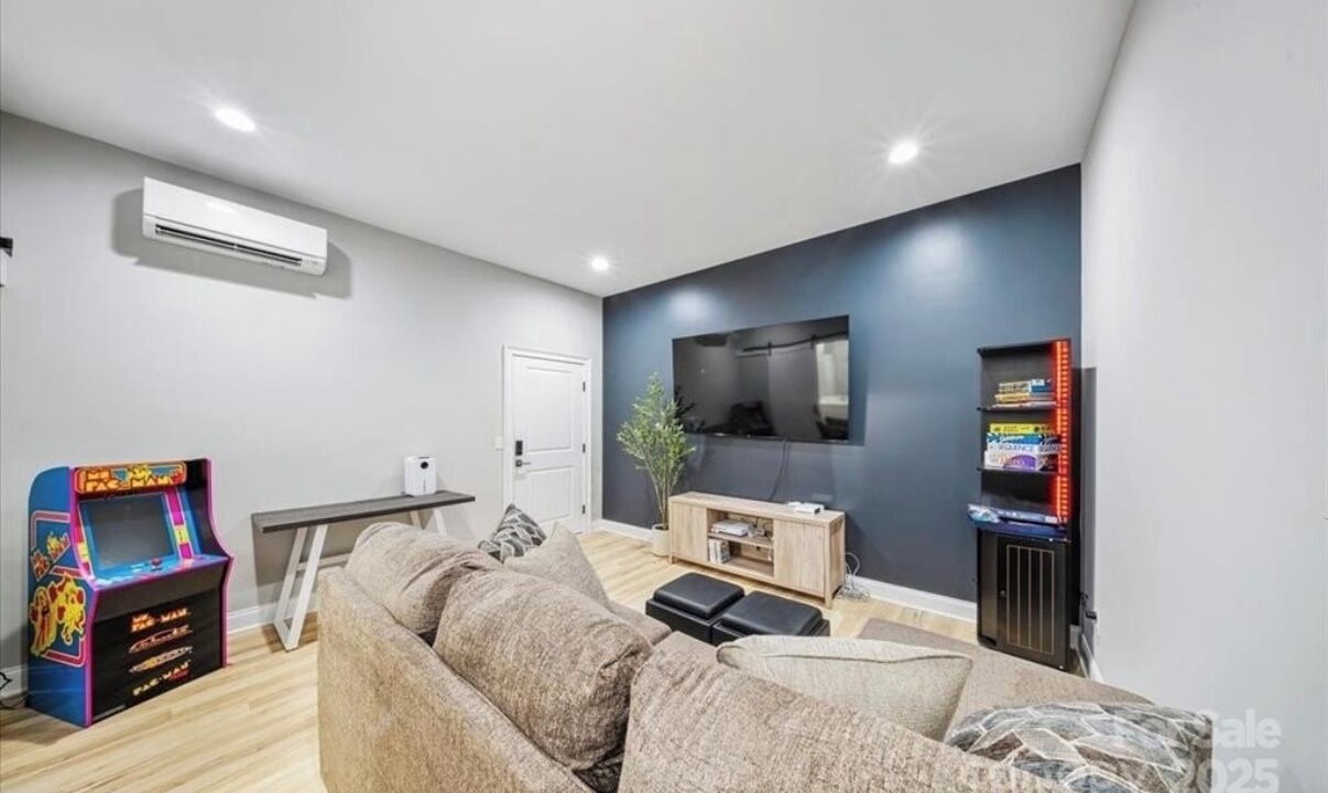 Photo of Livingroom in Waxhaw
