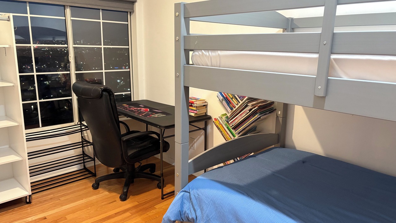 Photo of Bedroom in Crenshaw