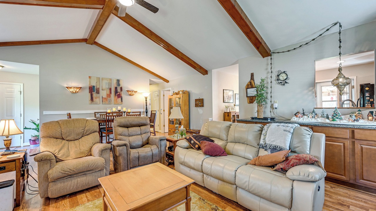 Photo of Livingroom in Lexington