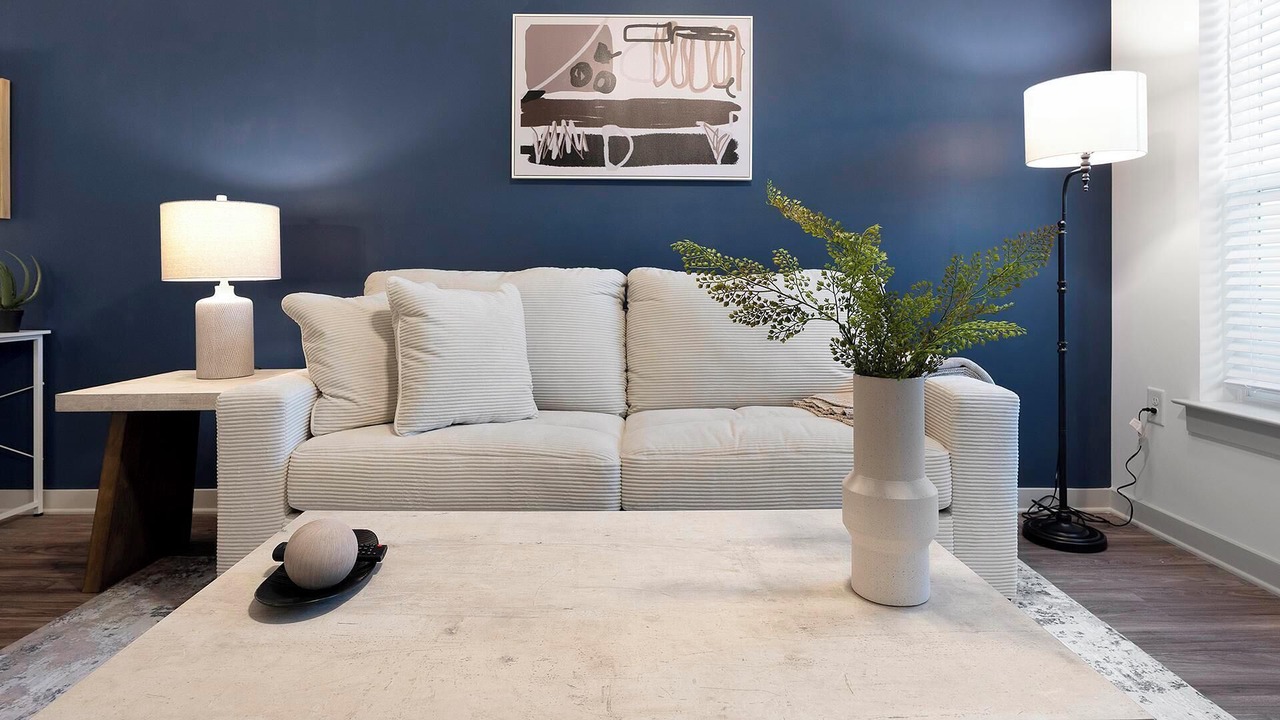 Photo of Livingroom in Longs