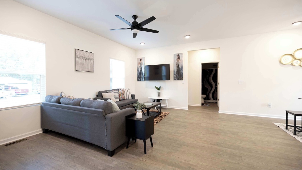 Photo of Livingroom in Burlington