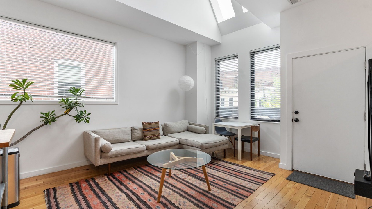 Photo of Bedroom in Monroe Ward