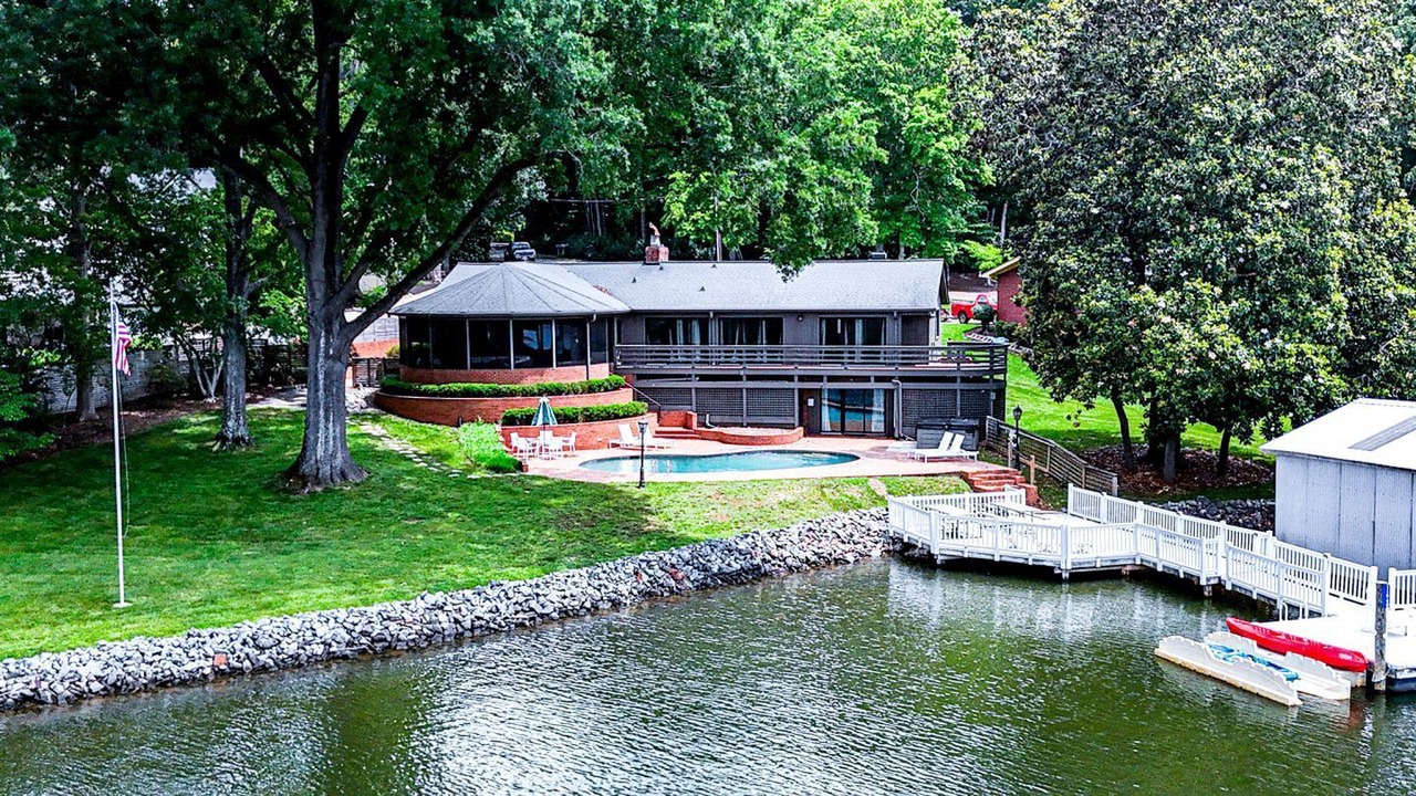 Photo of Outdoor in Dixie - Berryhill