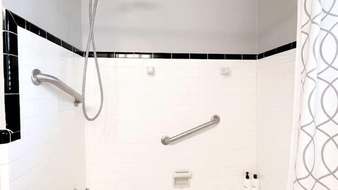 Photo of Bathroom in Plaza Midwood
