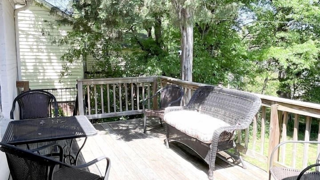 Photo of Outdoor in Plaza Midwood