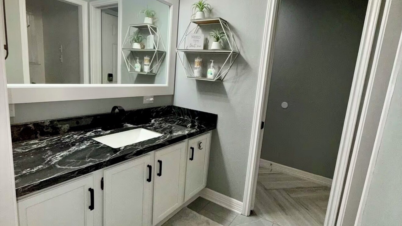Photo of Bathroom in Brookeland