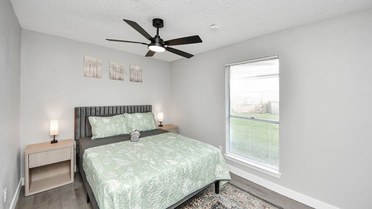 Photo of Bedroom in Pecan Grove