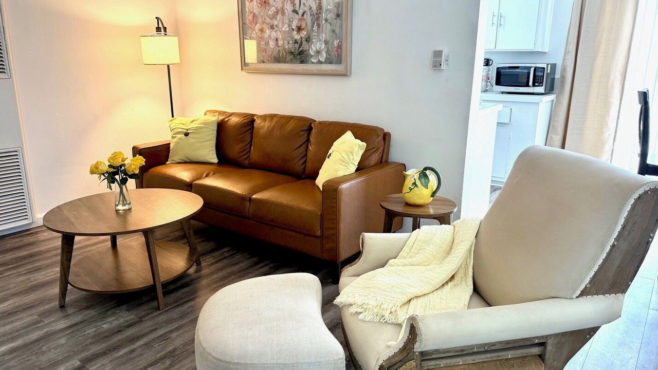 Photo of Livingroom in Castle Heights