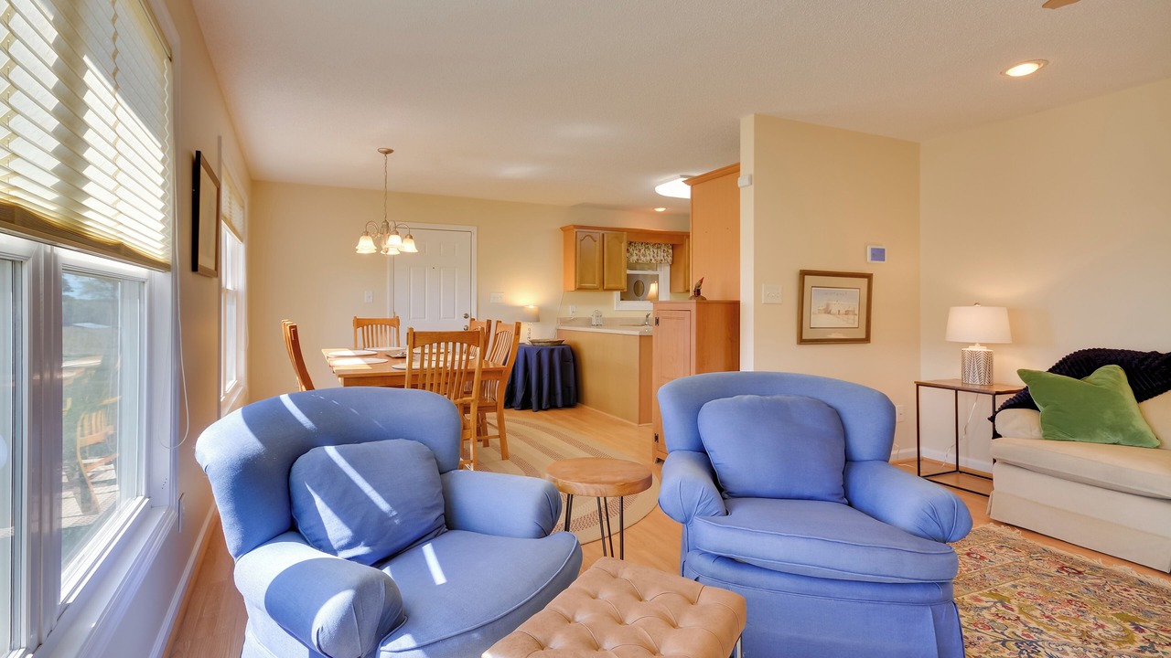Photo of Livingroom in Lexington