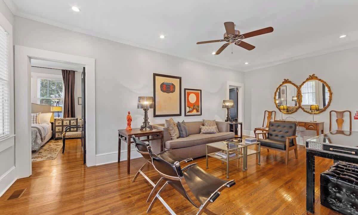 Photo of Livingroom in Cherry