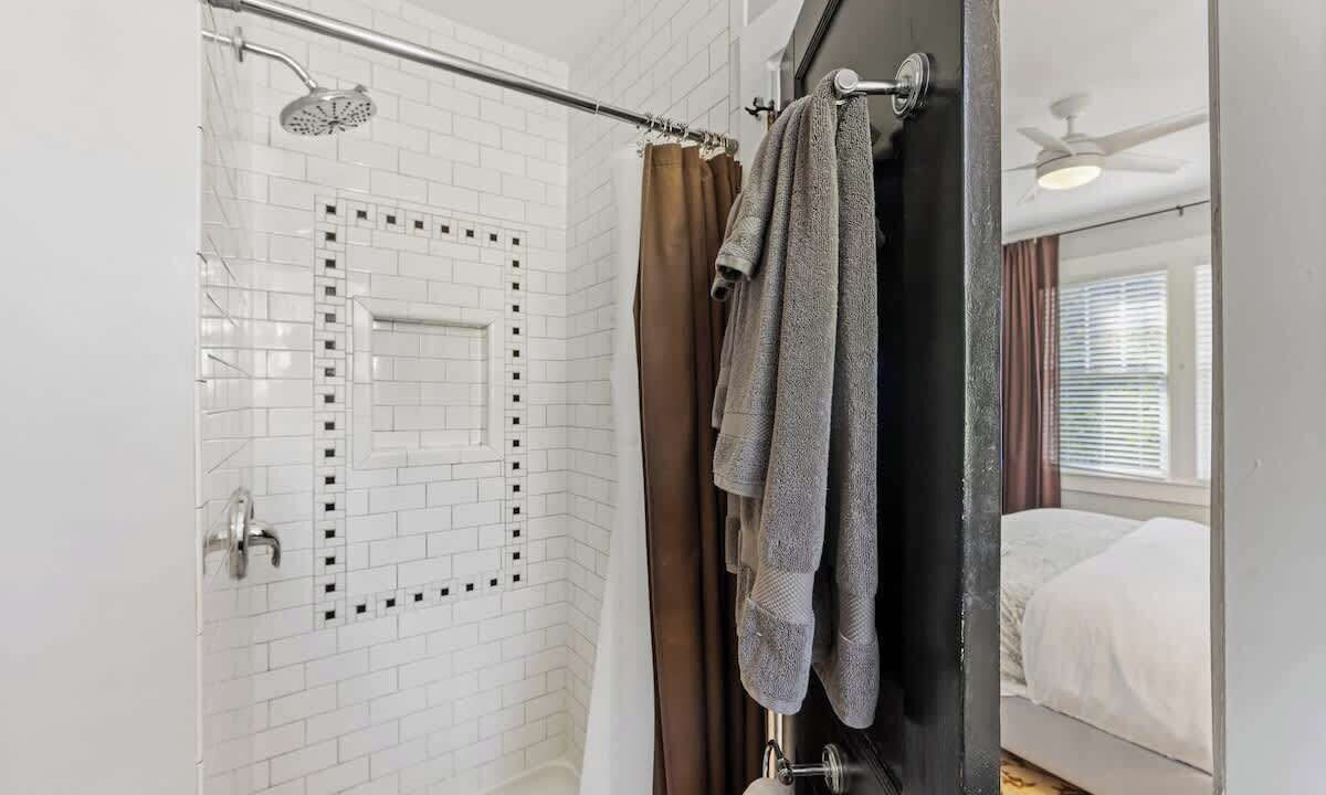 Photo of Bathroom in Cherry