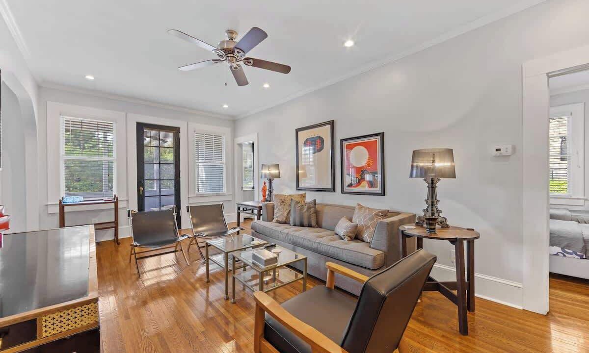 Photo of Livingroom in Cherry