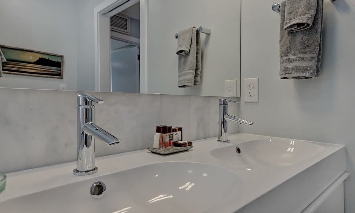 Photo of Bathroom in Cherry