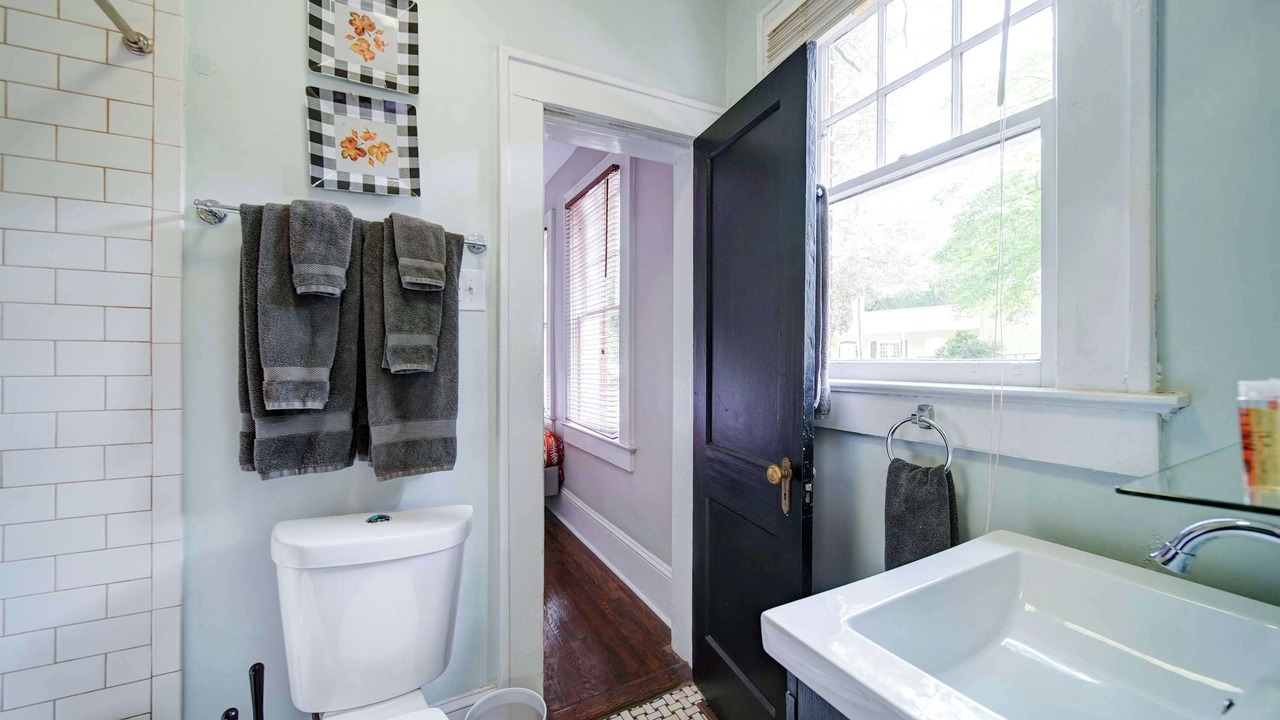 Photo of Bathroom in Cherry
