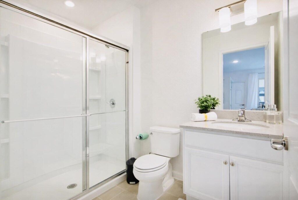 Photo of Bathroom in Mariner's VIllage