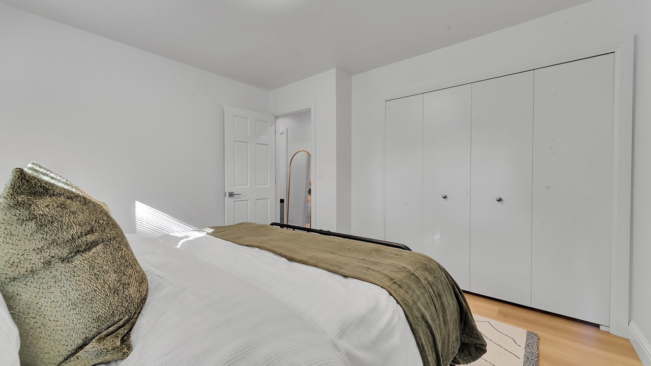 Photo of Bedroom in Rochester Hills