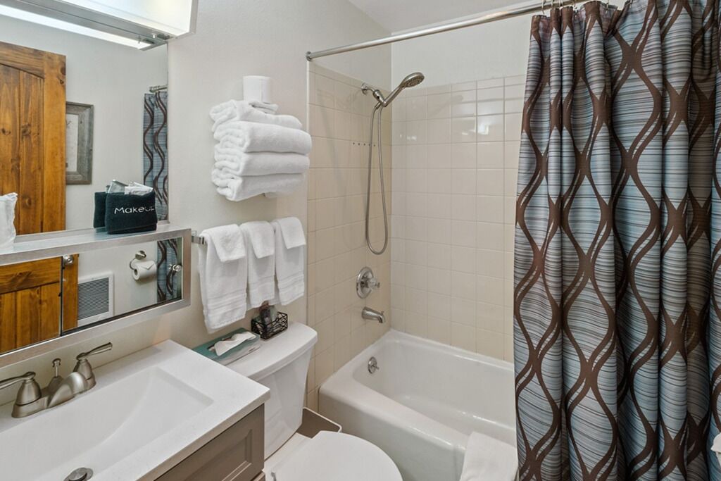 Photo of Bathroom in Red Lodge