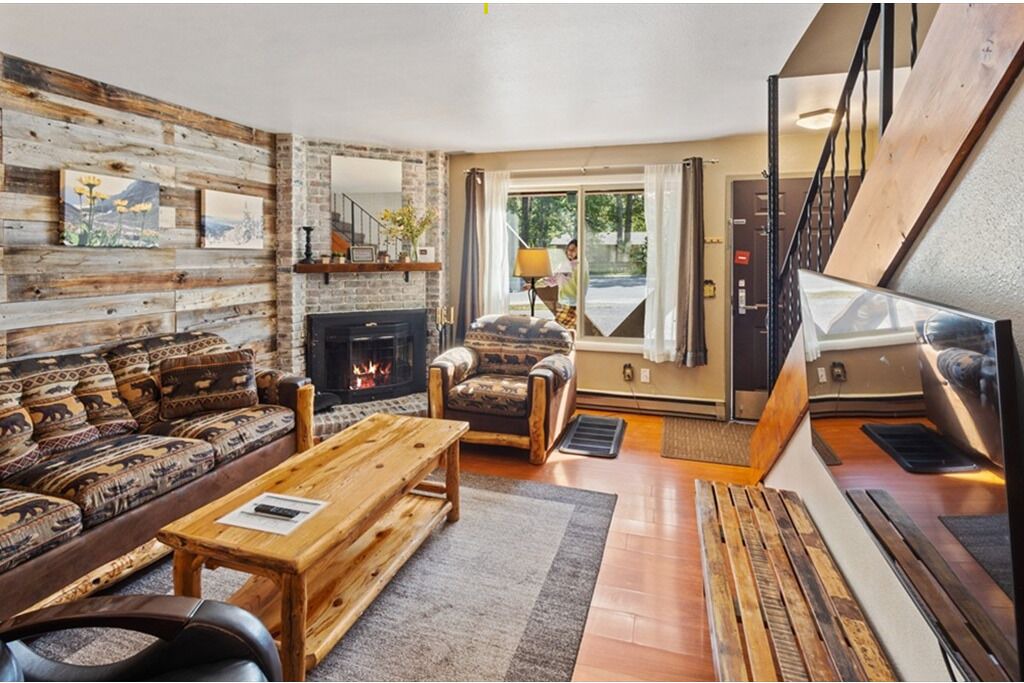 Photo of Livingroom in Red Lodge