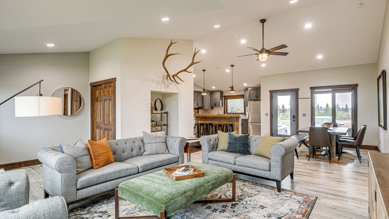 Photo of Livingroom in Pinedale
