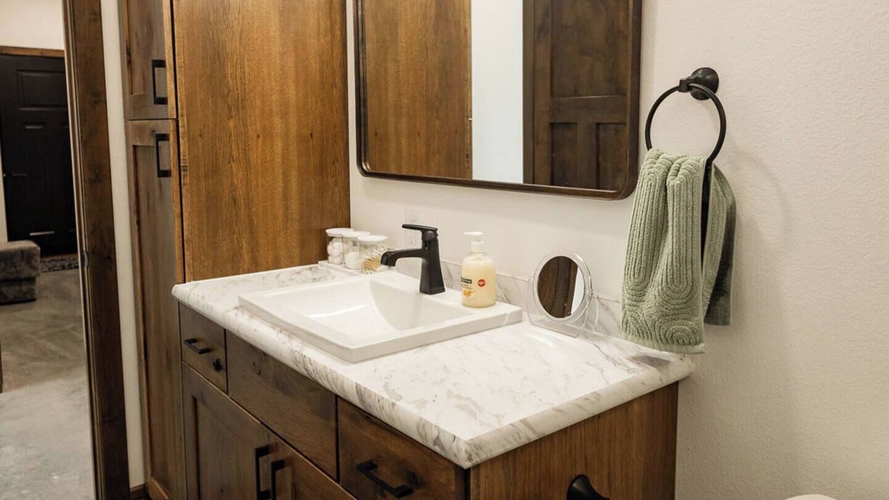Photo of Bathroom in McIntosh County