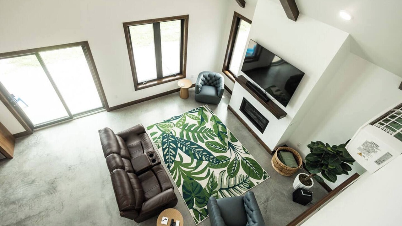 Photo of Livingroom in McIntosh County