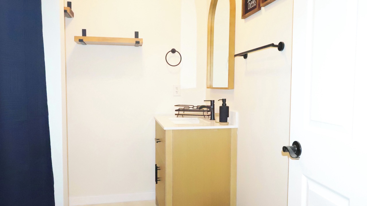 Photo of Bathroom in Near Northside