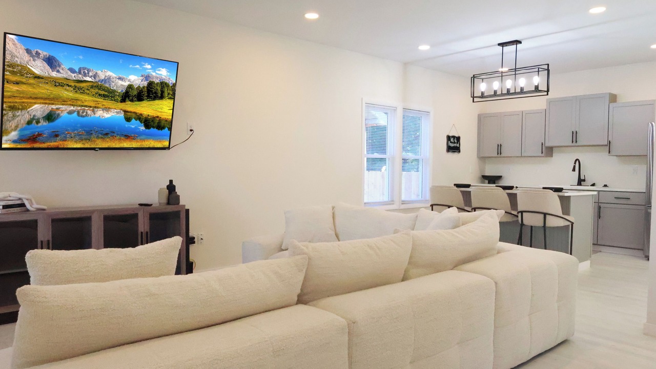 Photo of Livingroom in Near Northside